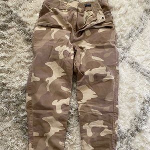 Camo high rise jean/jeggings